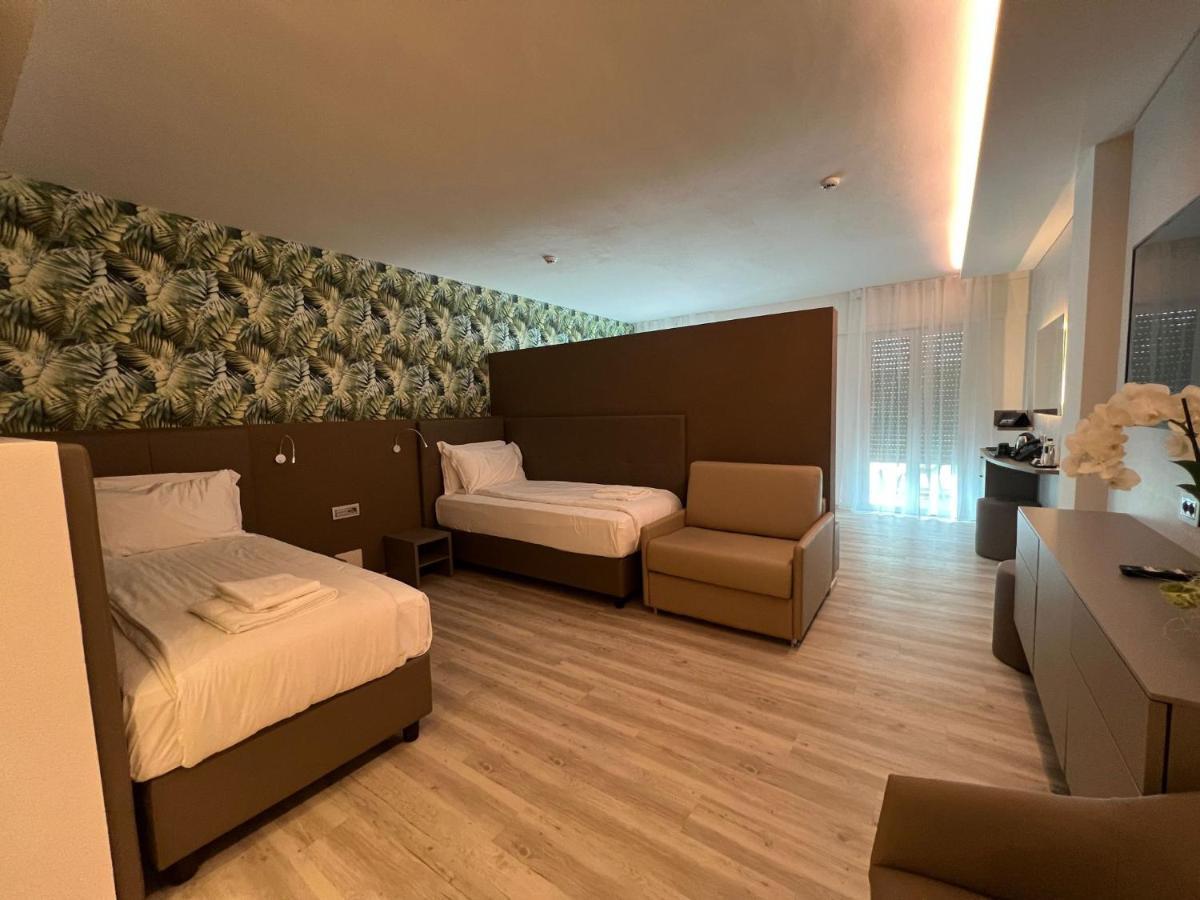 International Beach Hotel Lignano Sabbiadoro Exterior photo