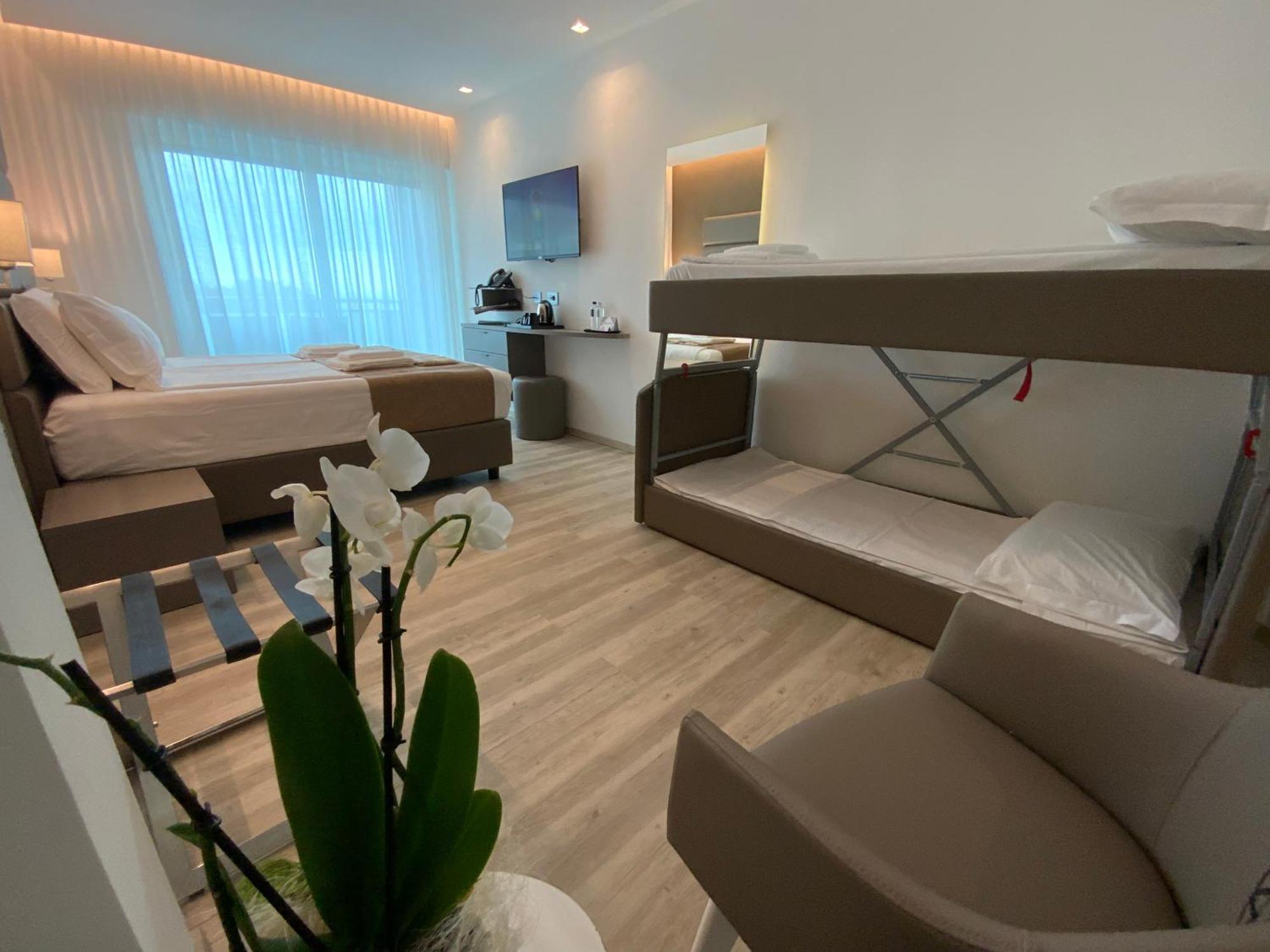 International Beach Hotel Lignano Sabbiadoro Exterior photo